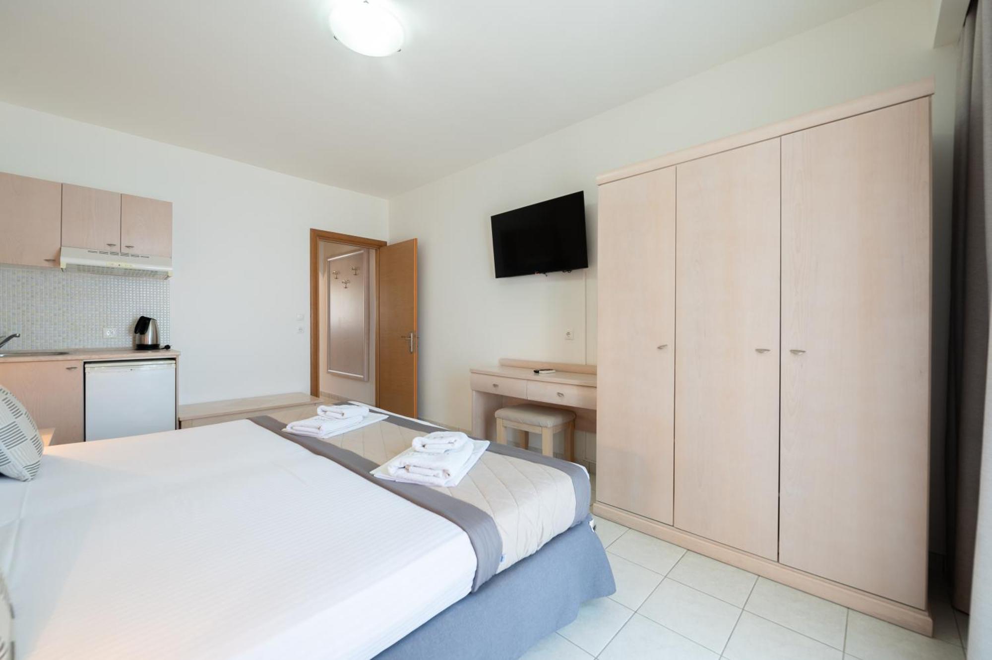 Hotel Areti Neos Marmaras Exterior photo