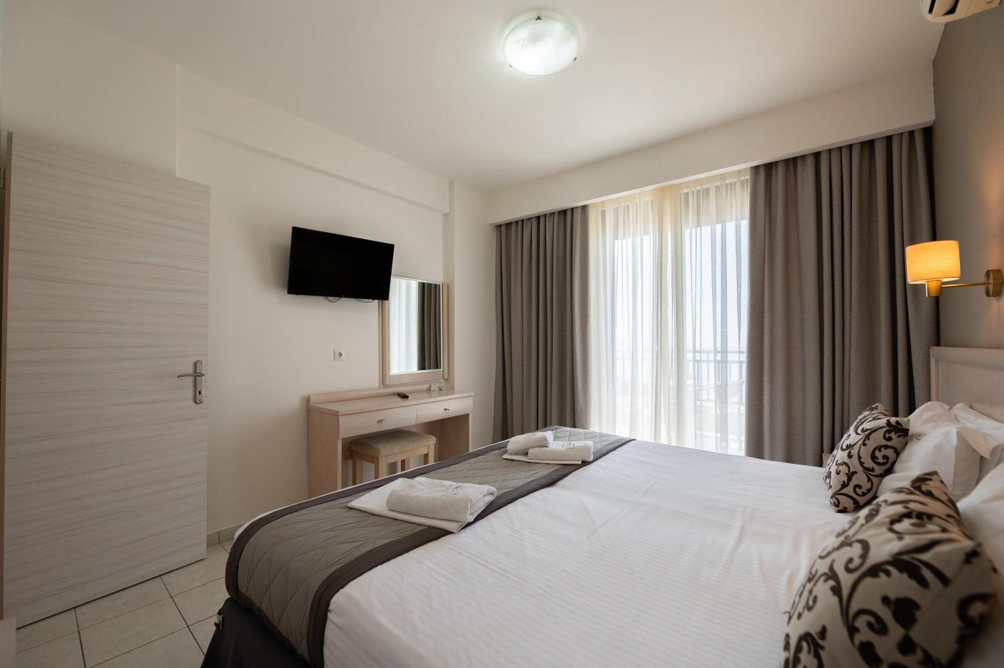 Hotel Areti Neos Marmaras Exterior photo